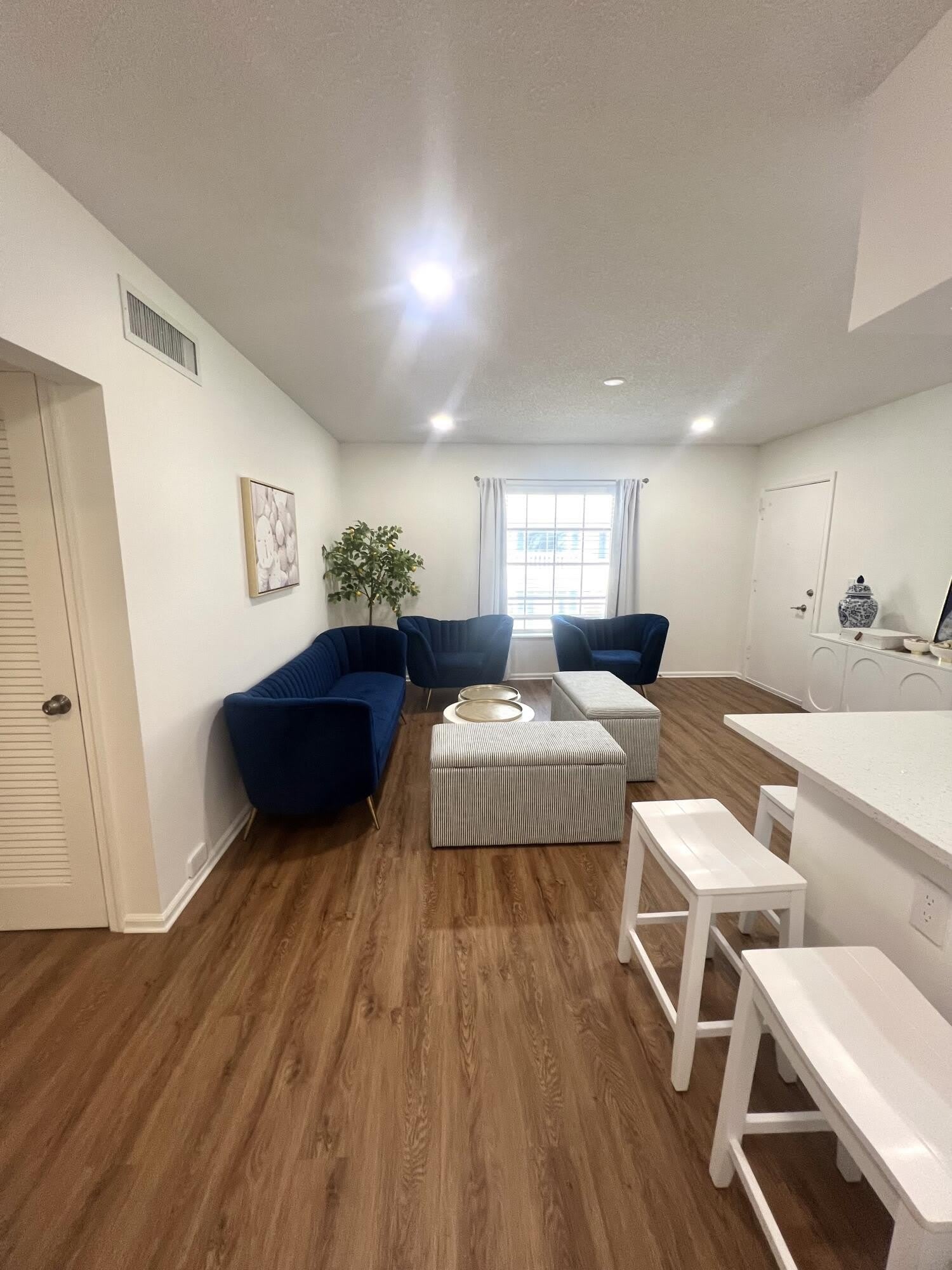 2261 NE 67th Street – photo 2