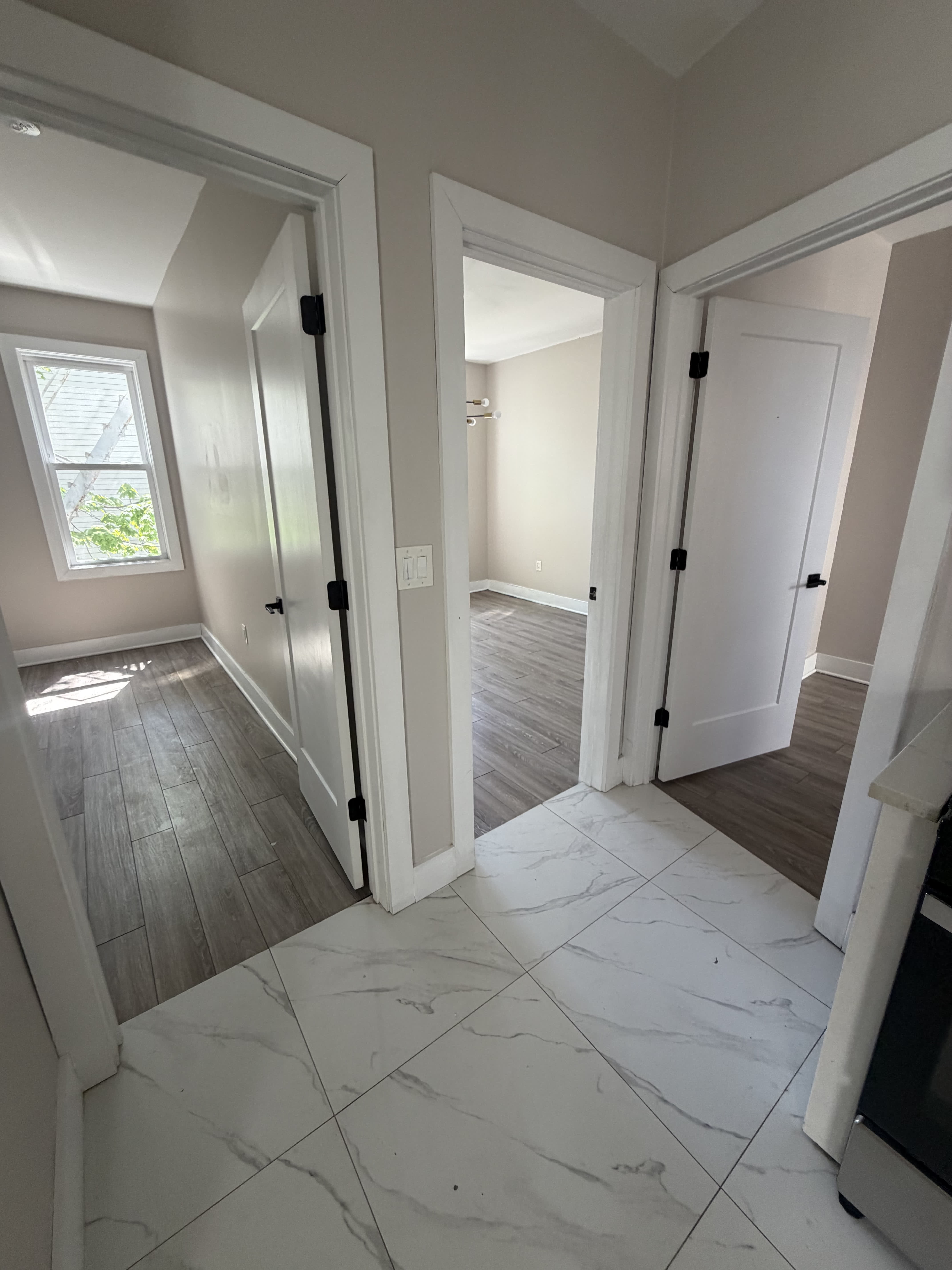 484 John F. Kennedy Blvd – photo 3
