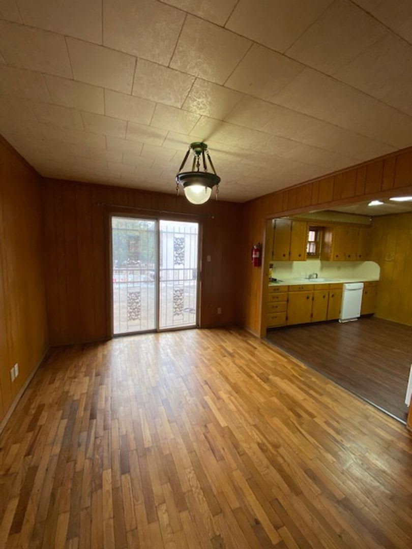 New Orleans French Quarter style-Downtown Cleburne apartment for rent – photo 4