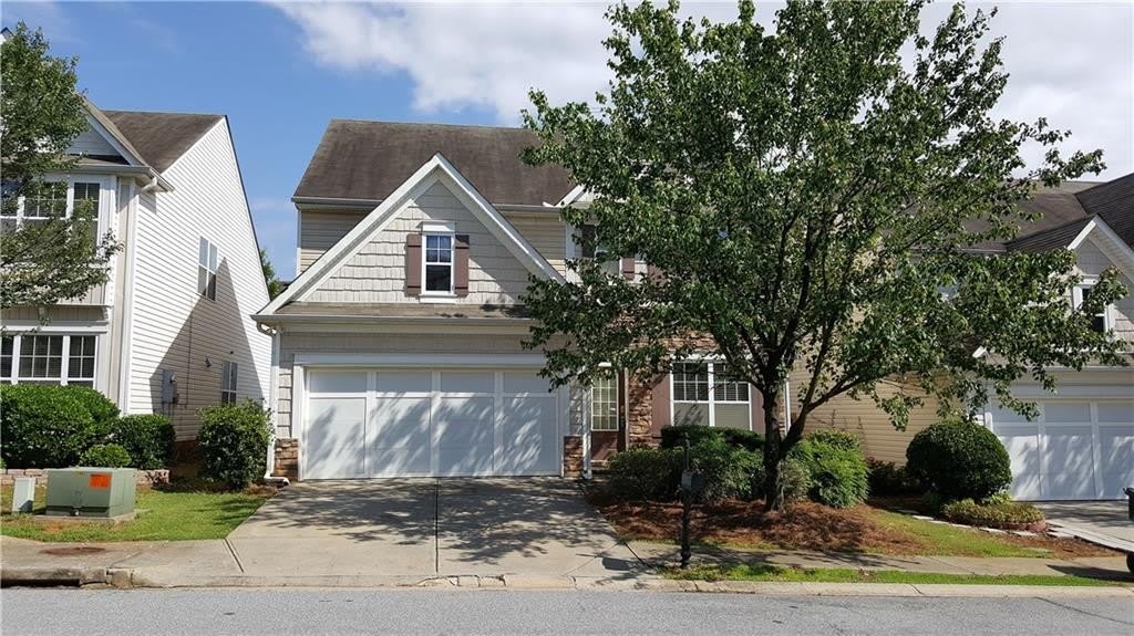 2036 Executive Drive – photo 1