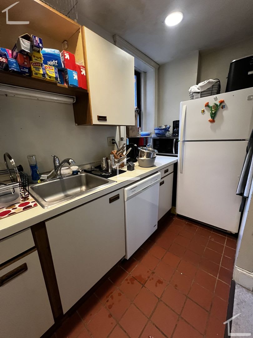 2 Bed/2 Bath in Fenway – photo 2