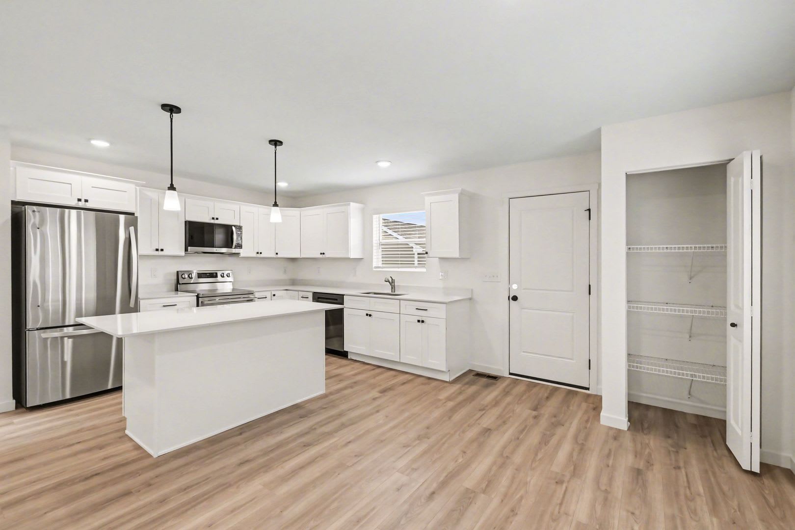 2127 Austin Street – photo 4