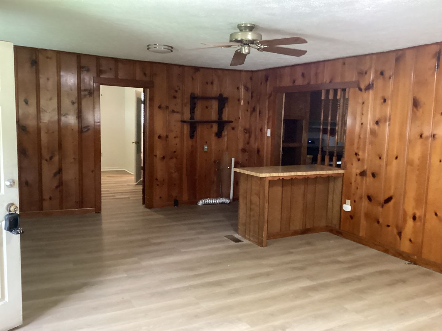 702 Ansley St – photo 5