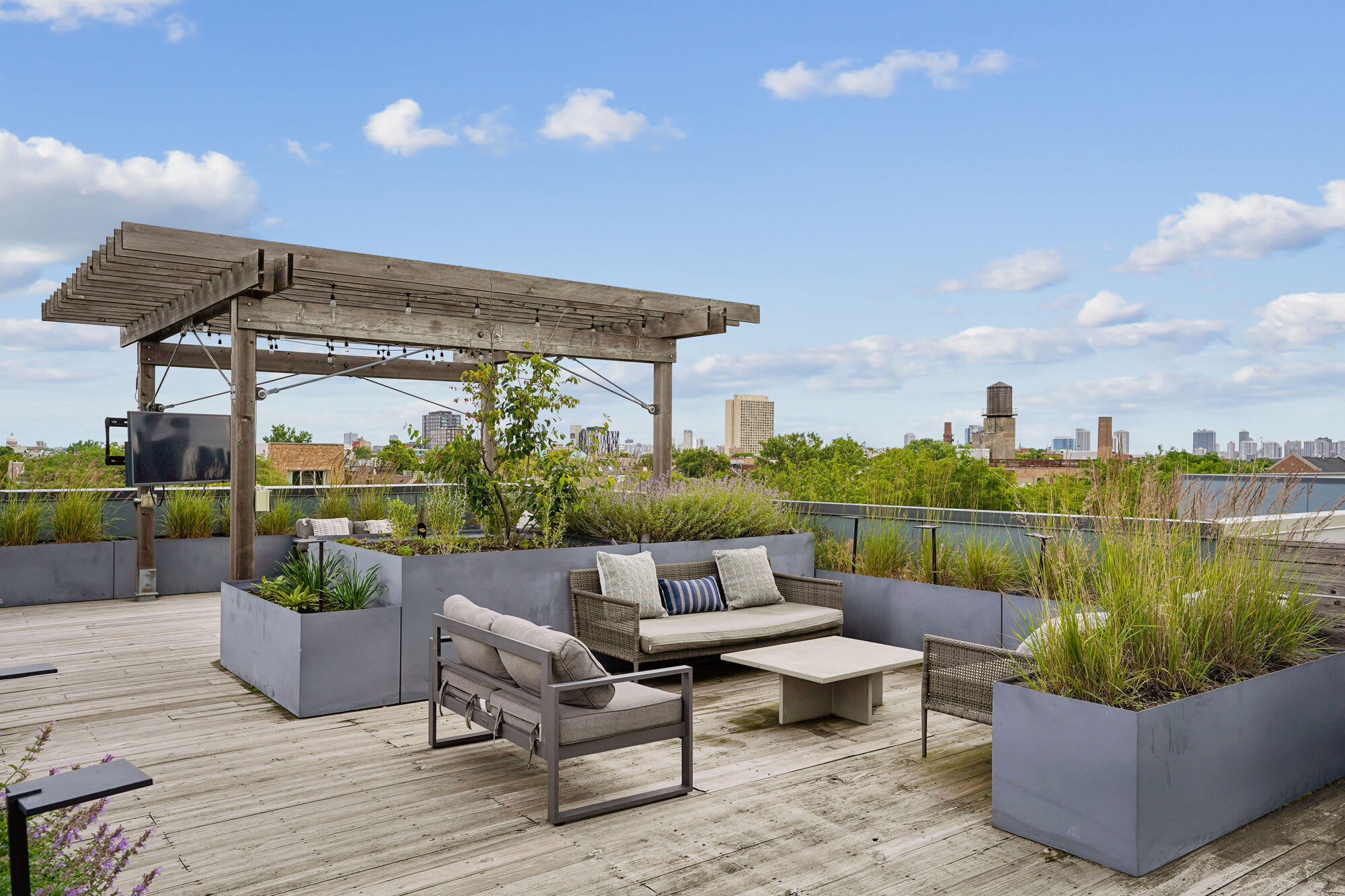 Luxe on Chicago – photo 5