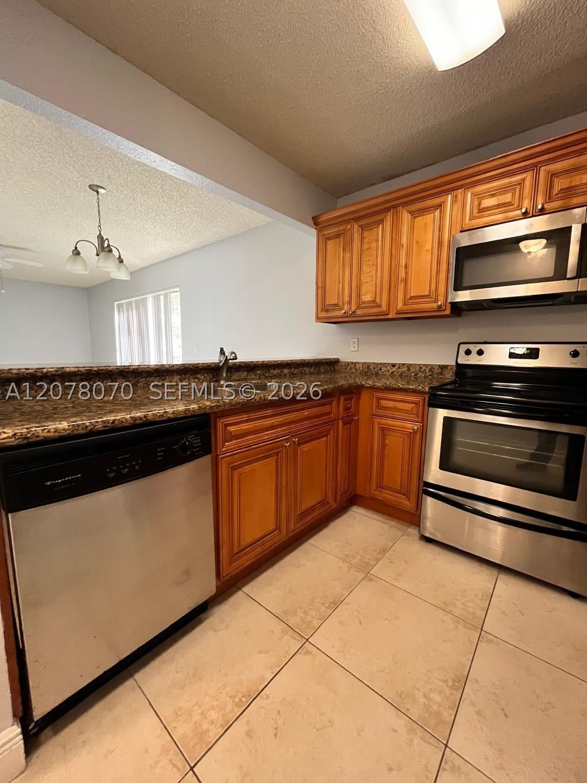1521 Windorah Way – photo 3