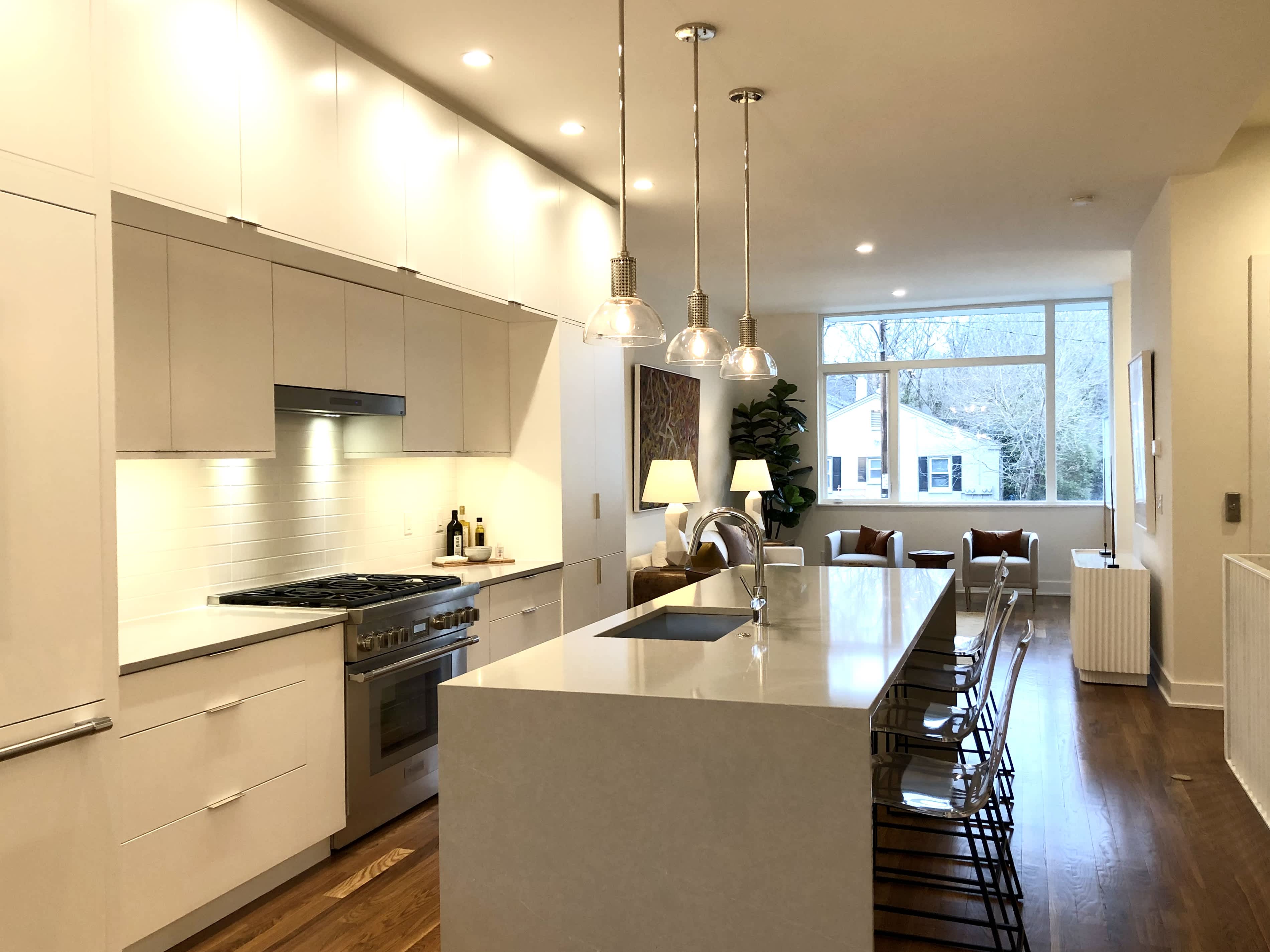 2321 Clark Avenue – photo 3