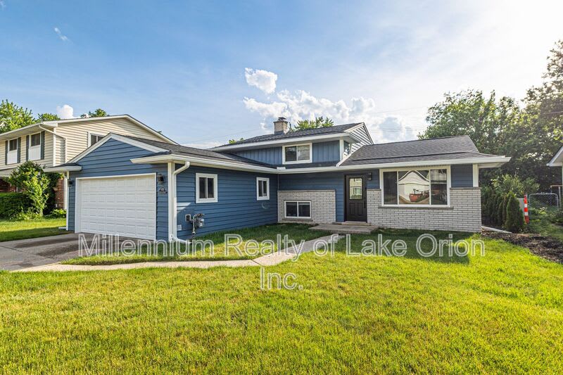 676 Sheffield Rd – photo 1