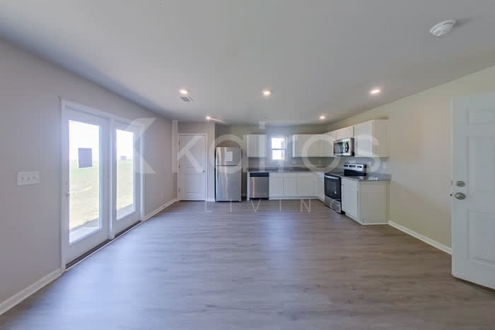248 York Lane – photo 4