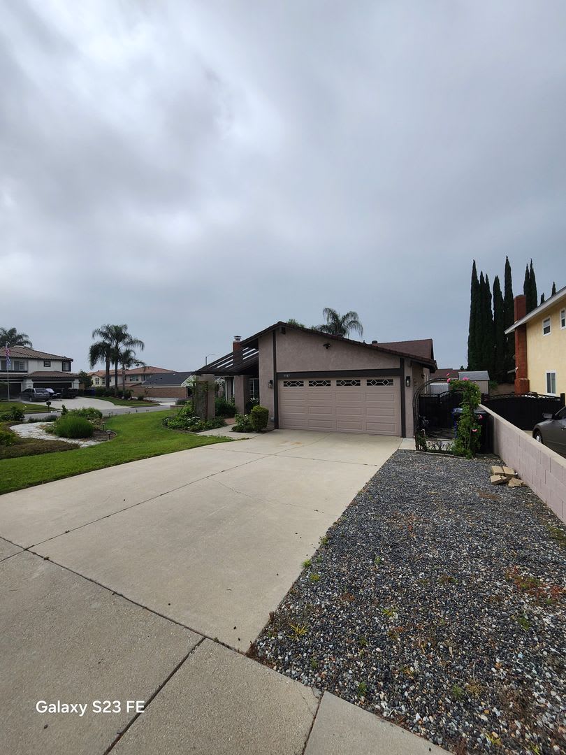 THIS HOUSE IS SPLIT in a quiet Rancho Cucamonga neighborhood – photo 3