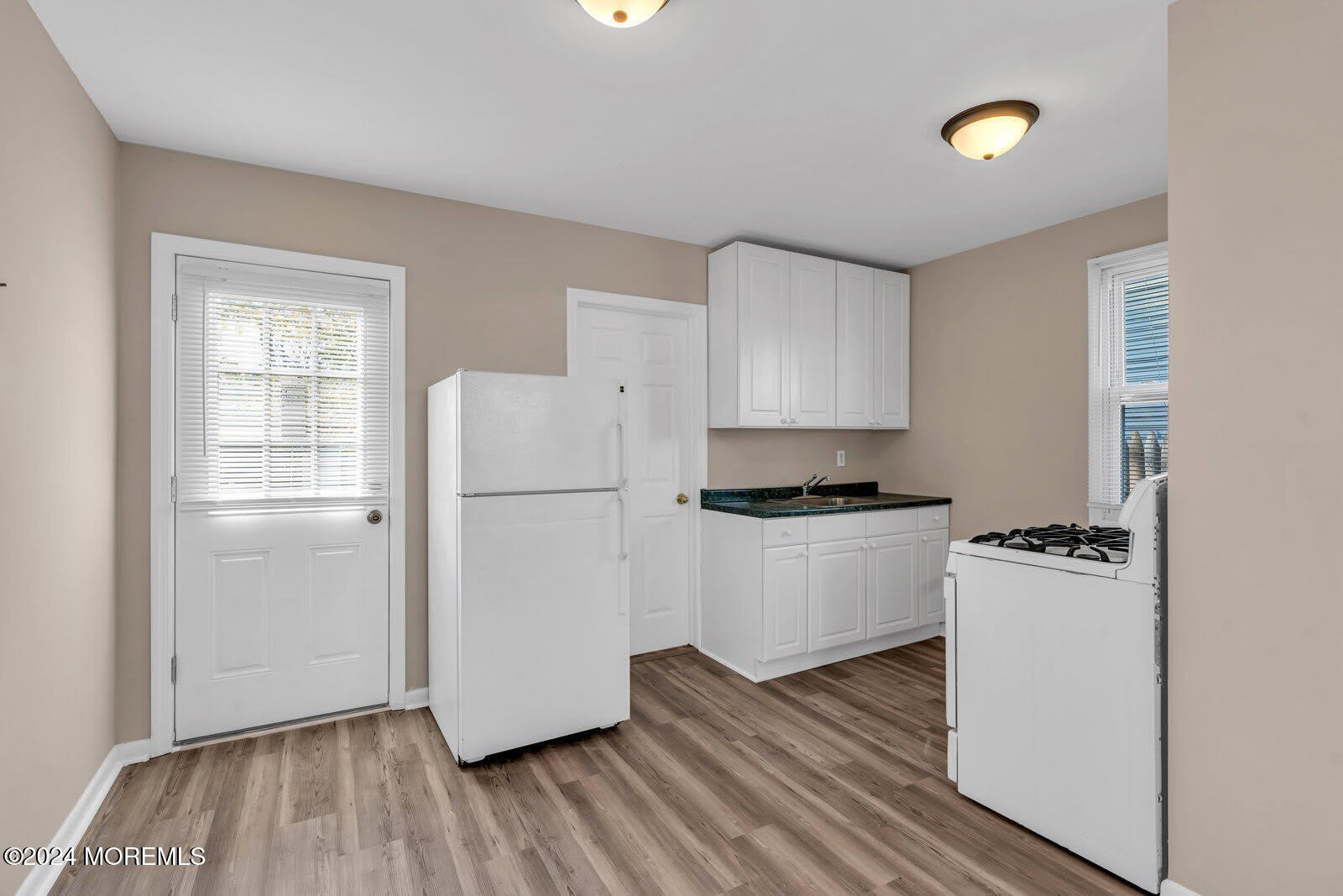 33 Drs James Parker Boulevard – photo 4