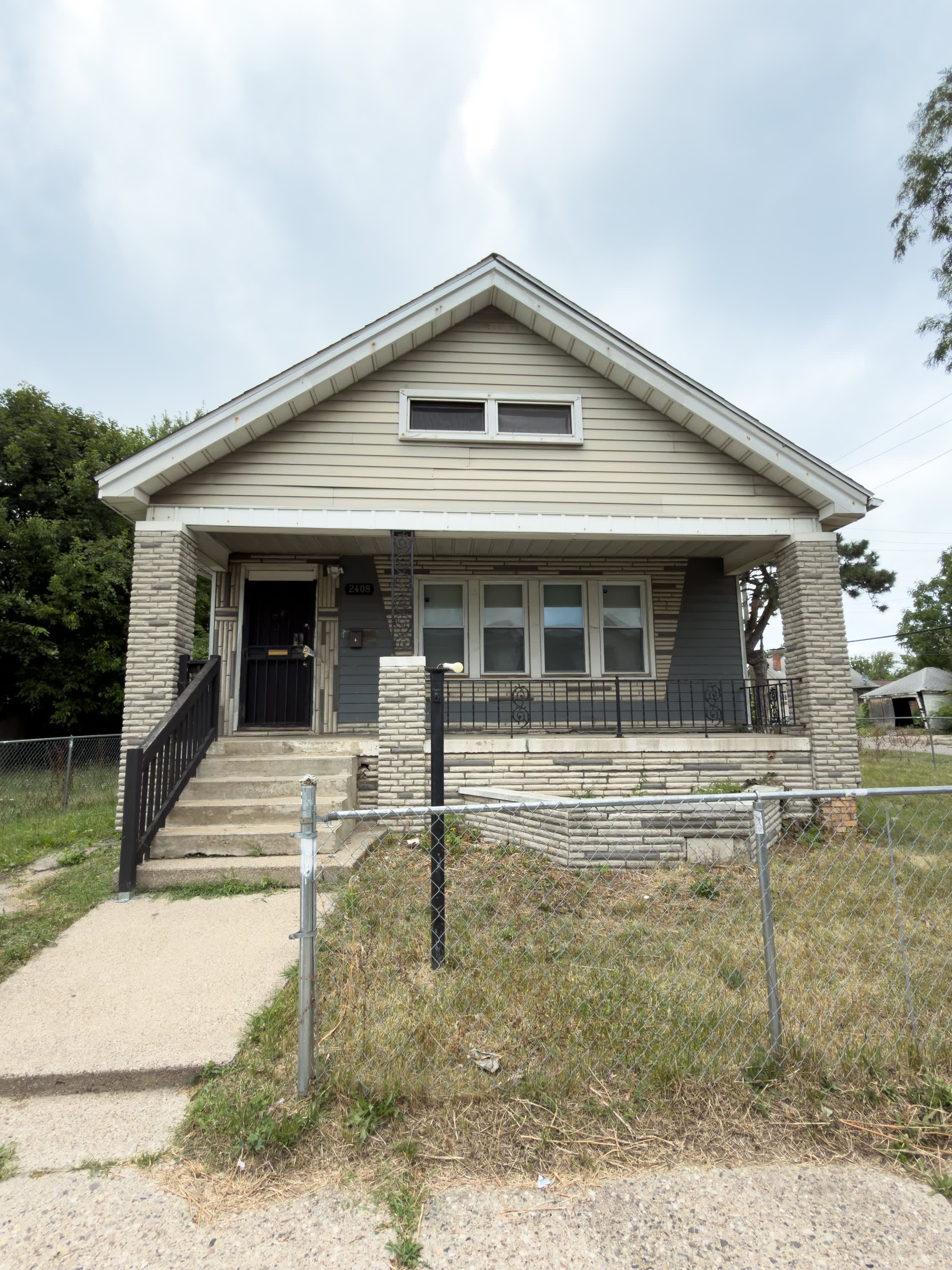 2408 Monterey Street – photo 1