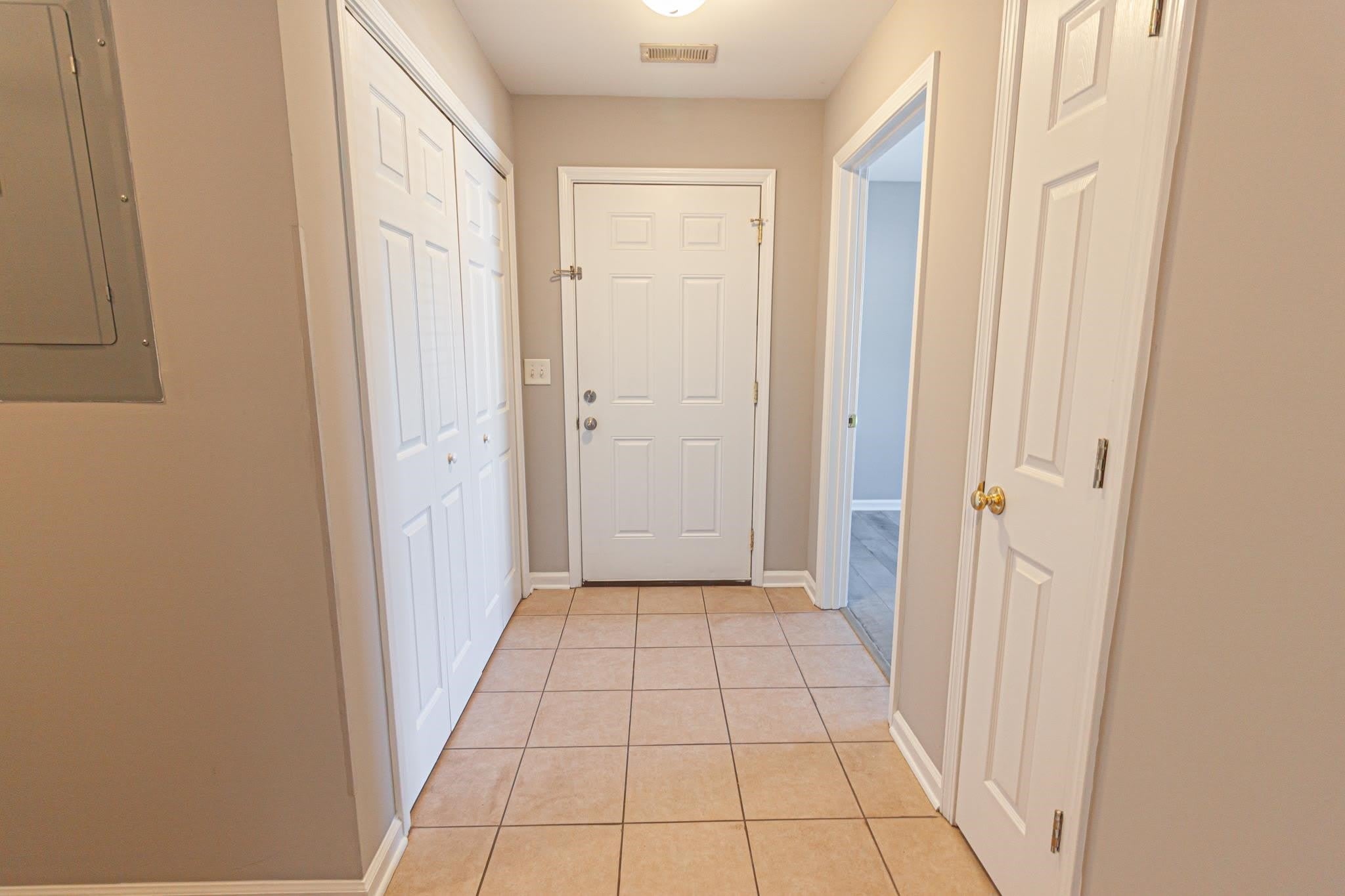 4850 Meadowsweet Dr. – photo 3