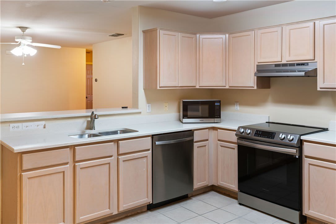 3105 Halifax Drive – photo 4