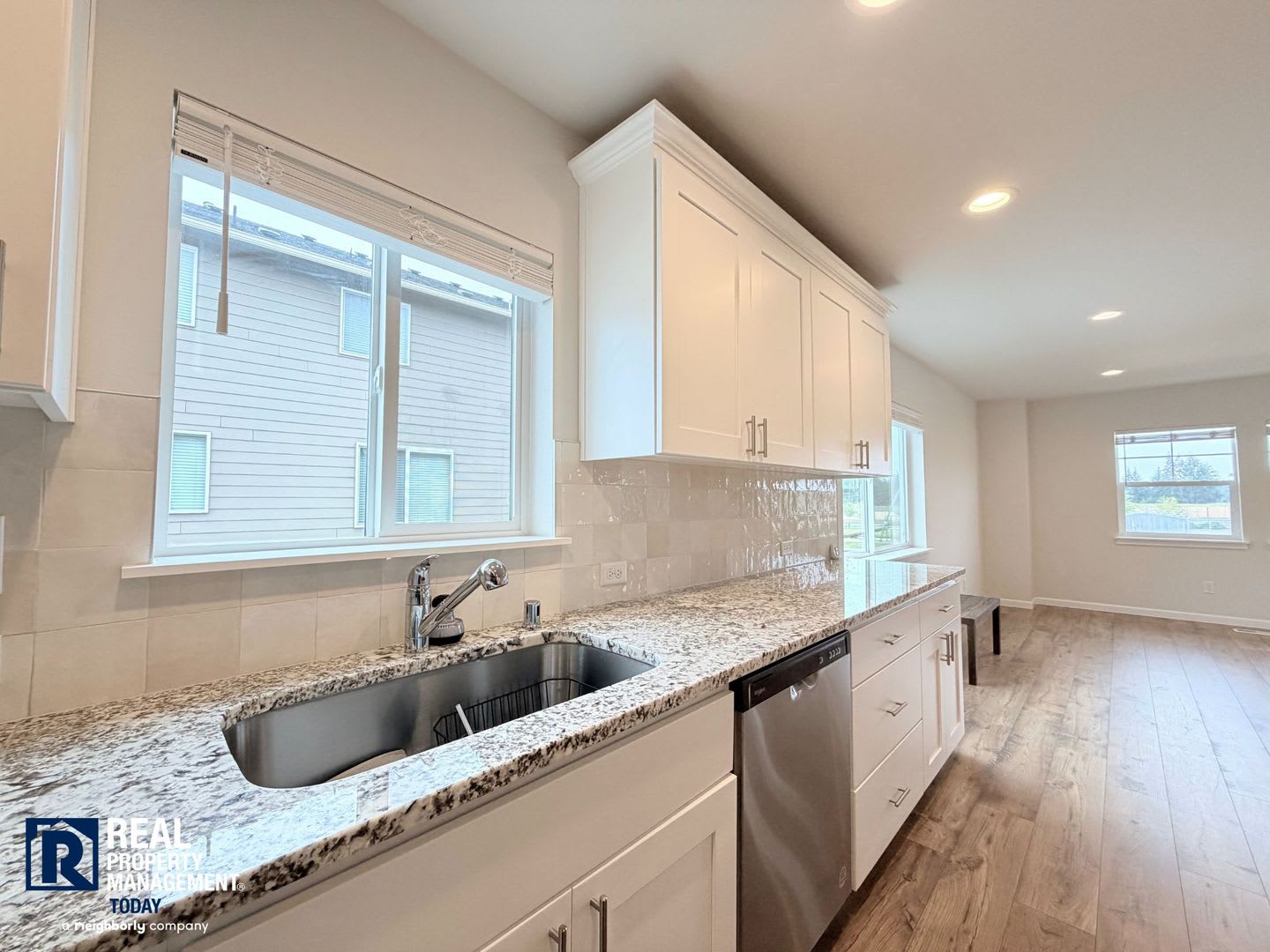 Bright Newer Yelm Home with Open-Concept Living, Park Views & 2-Car Garage! – photo 5