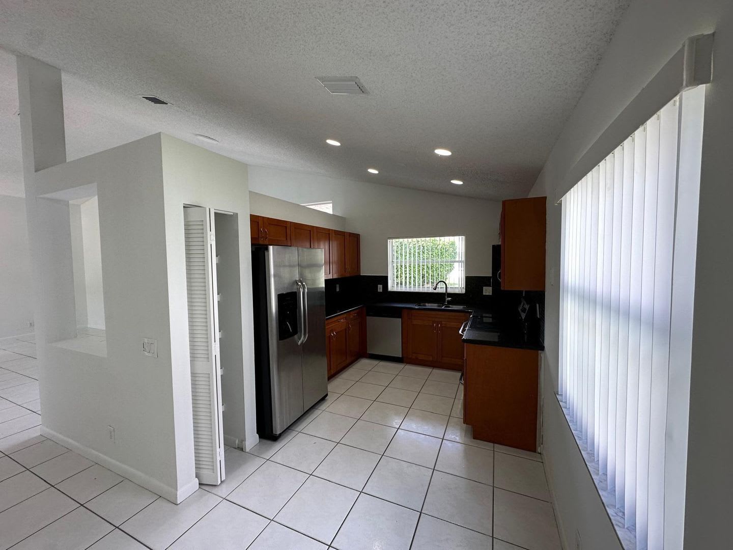 1051 Briar Ridge Road, Weston, FL 33327 – photo 3
