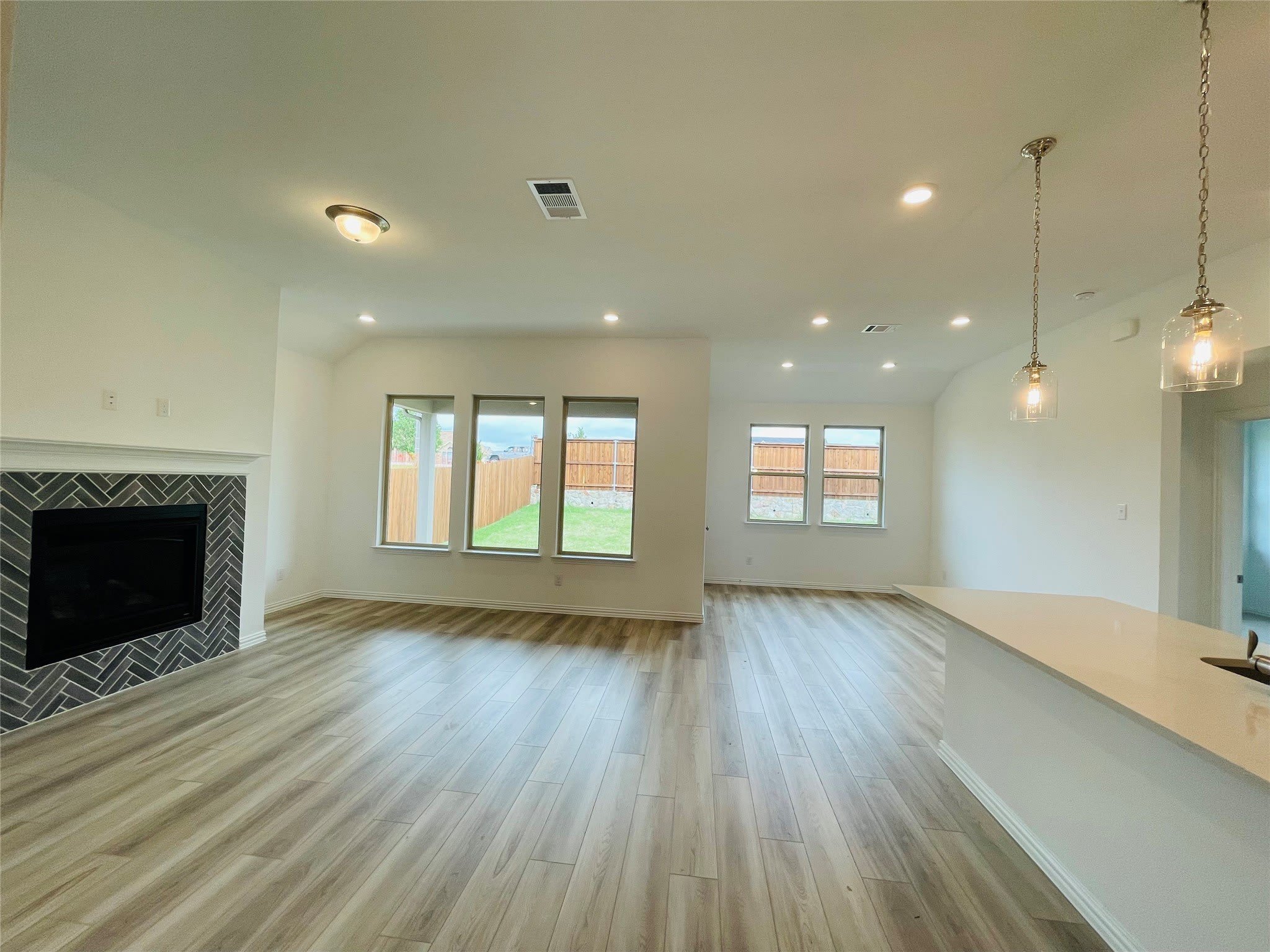 1836 Lockhart Drive – photo 4