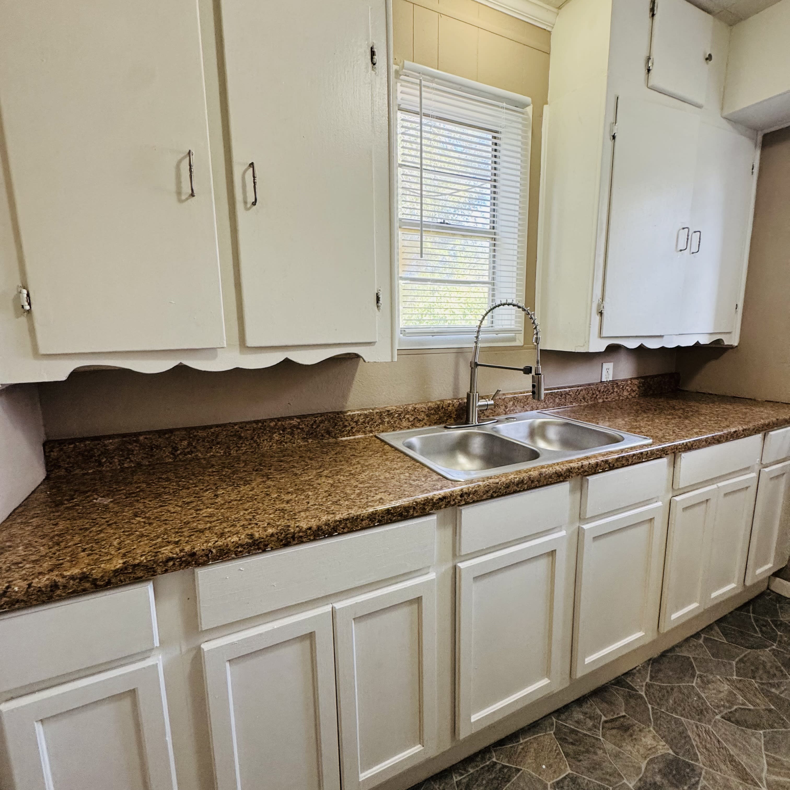 5215 8Th St – photo 5