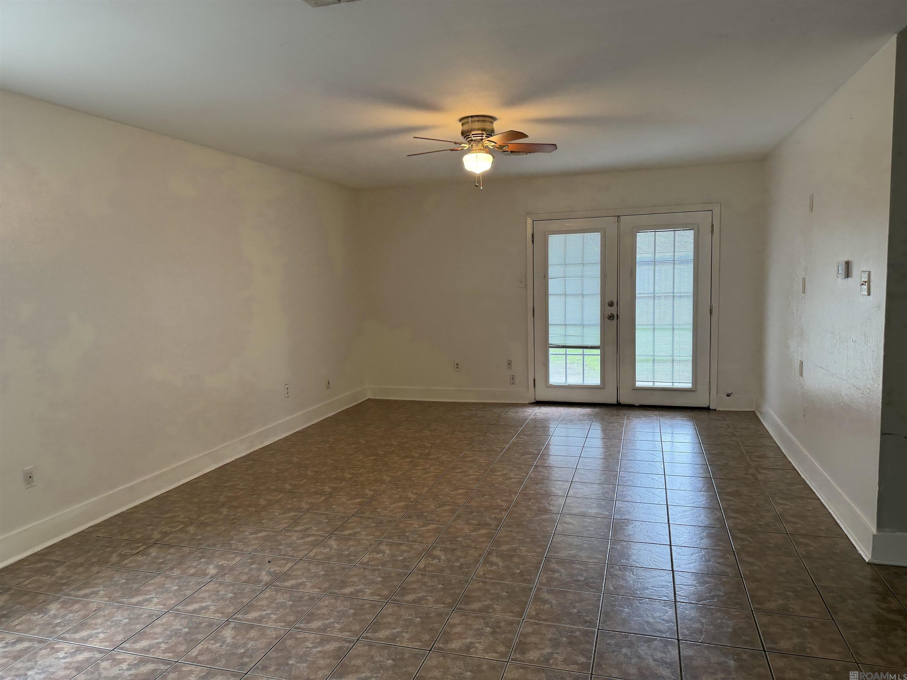 2723 Tifton Street – photo 2