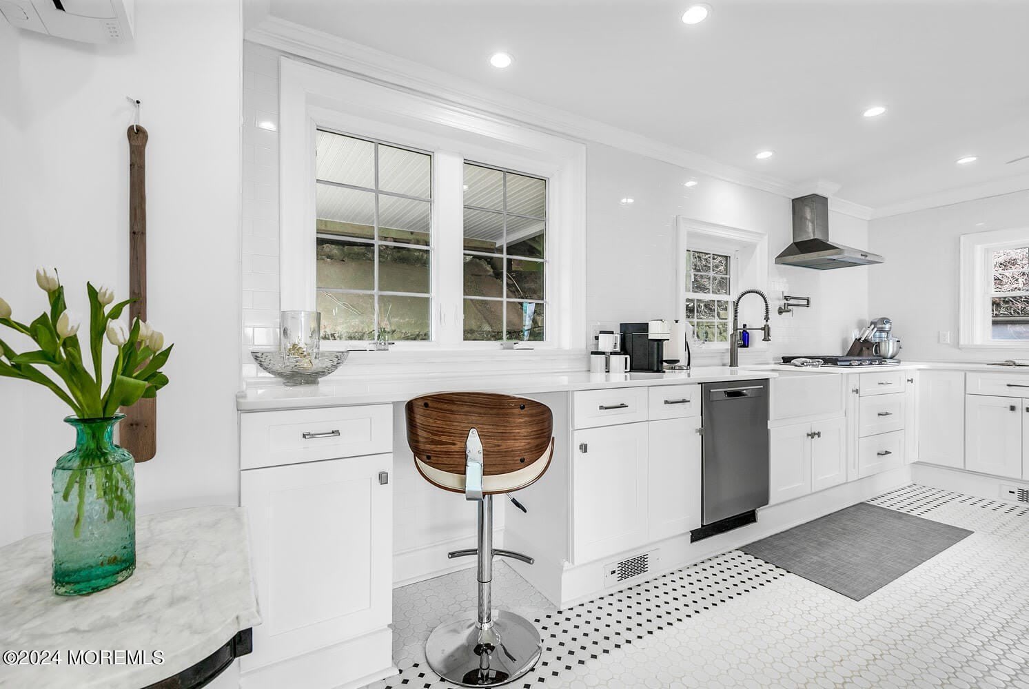 157 Portland Road – photo 3