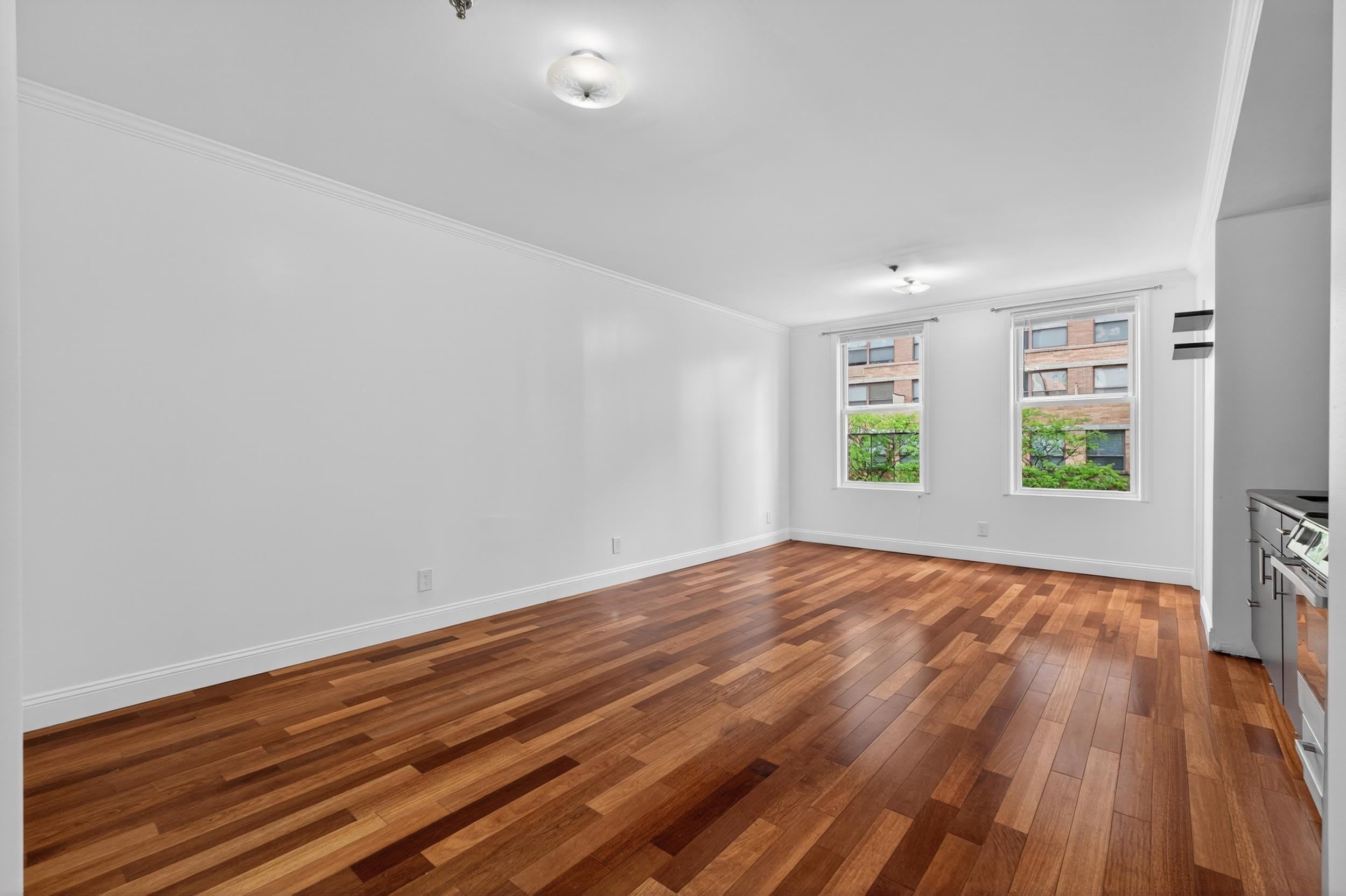 262 WARREN ST – photo 4