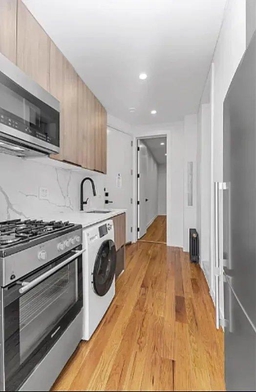 75 Thompson Street – photo 3