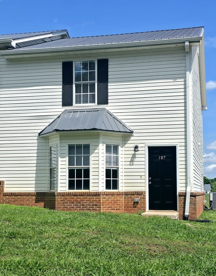 233 Westchester Circle – photo 1
