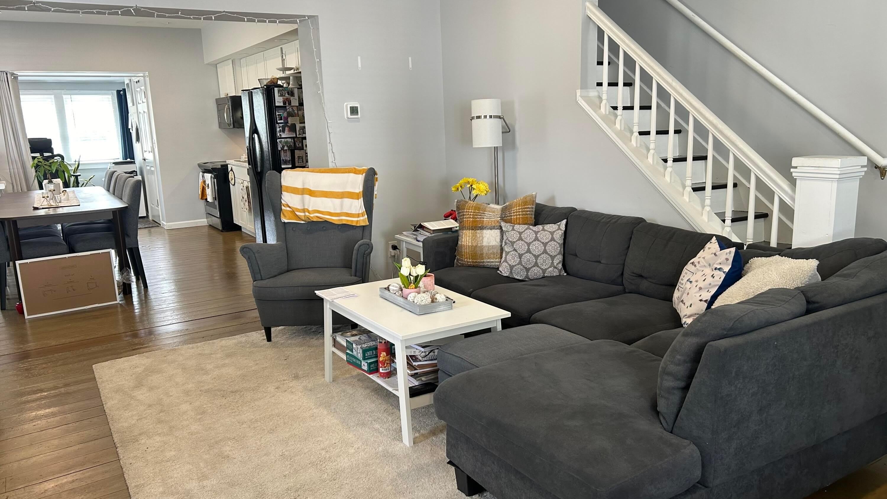 203 E Reynolds Street E – photo 1