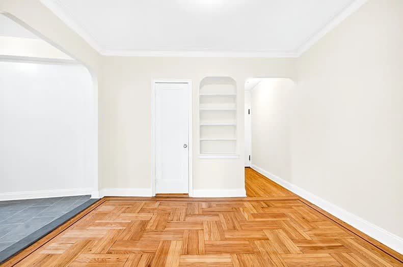 601 Pelham Pkwy N Apt 514 – photo 5