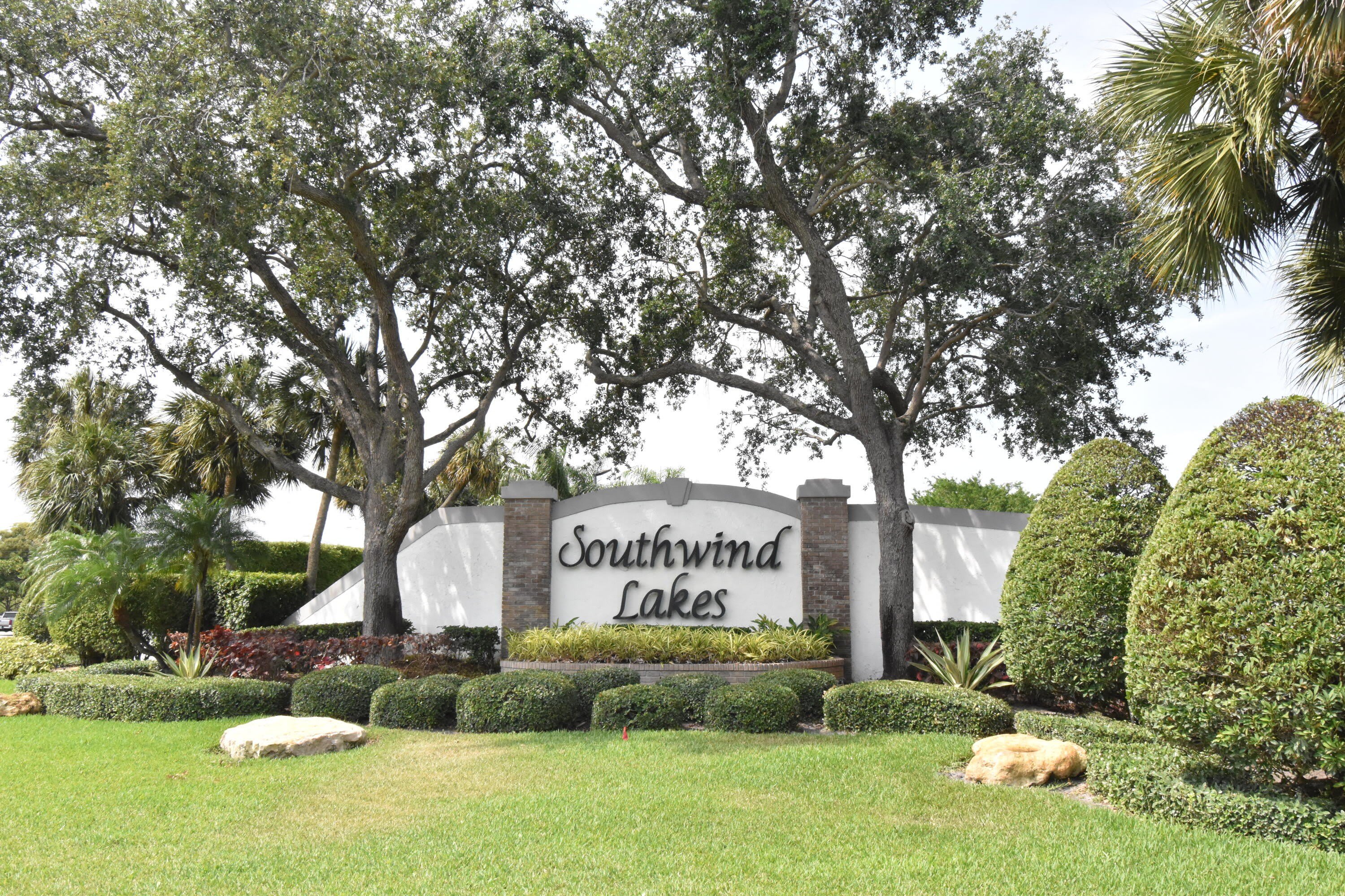 9426 Southampton Place – photo 1