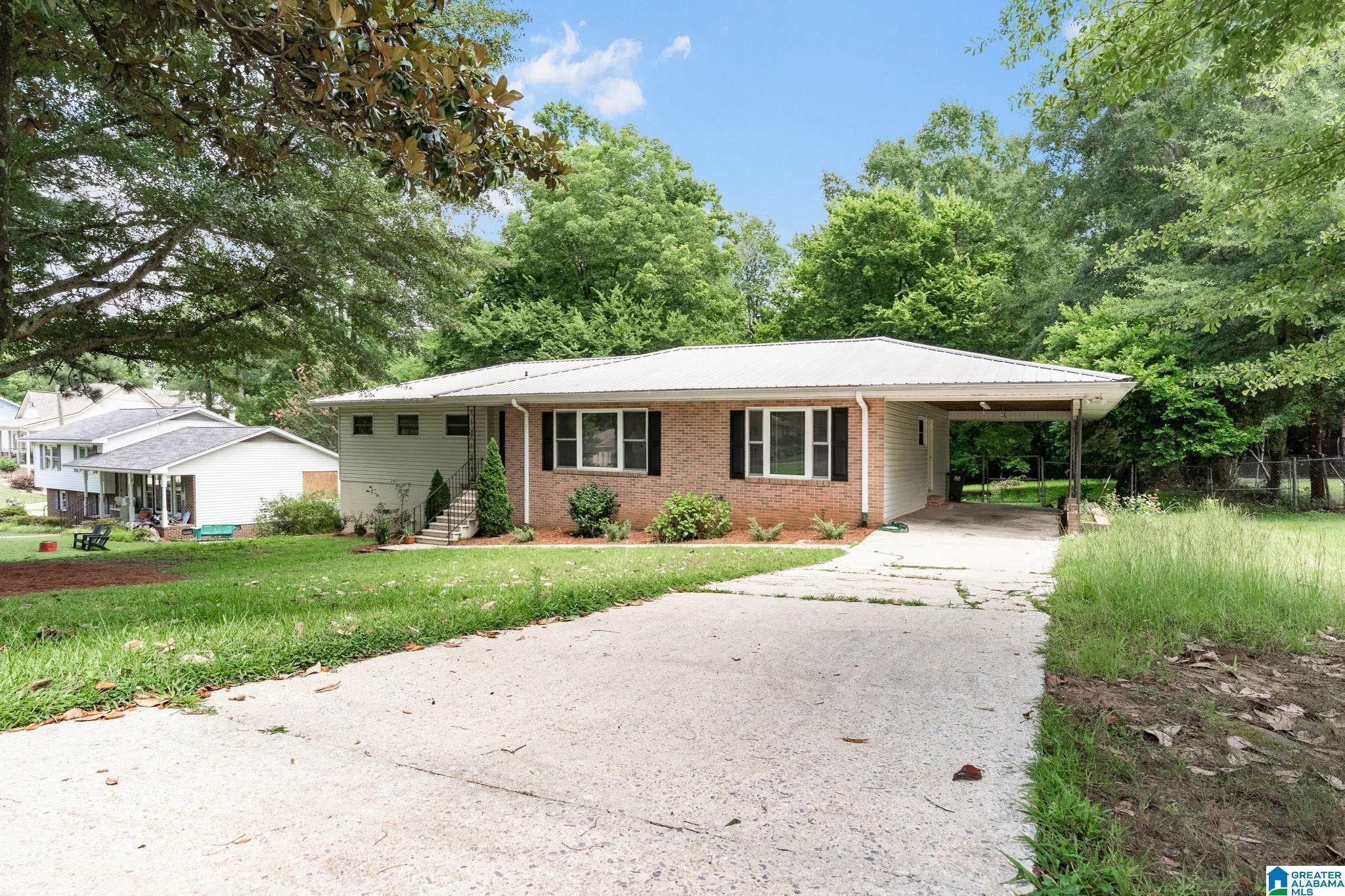 531 PARK TERRACE – photo 2