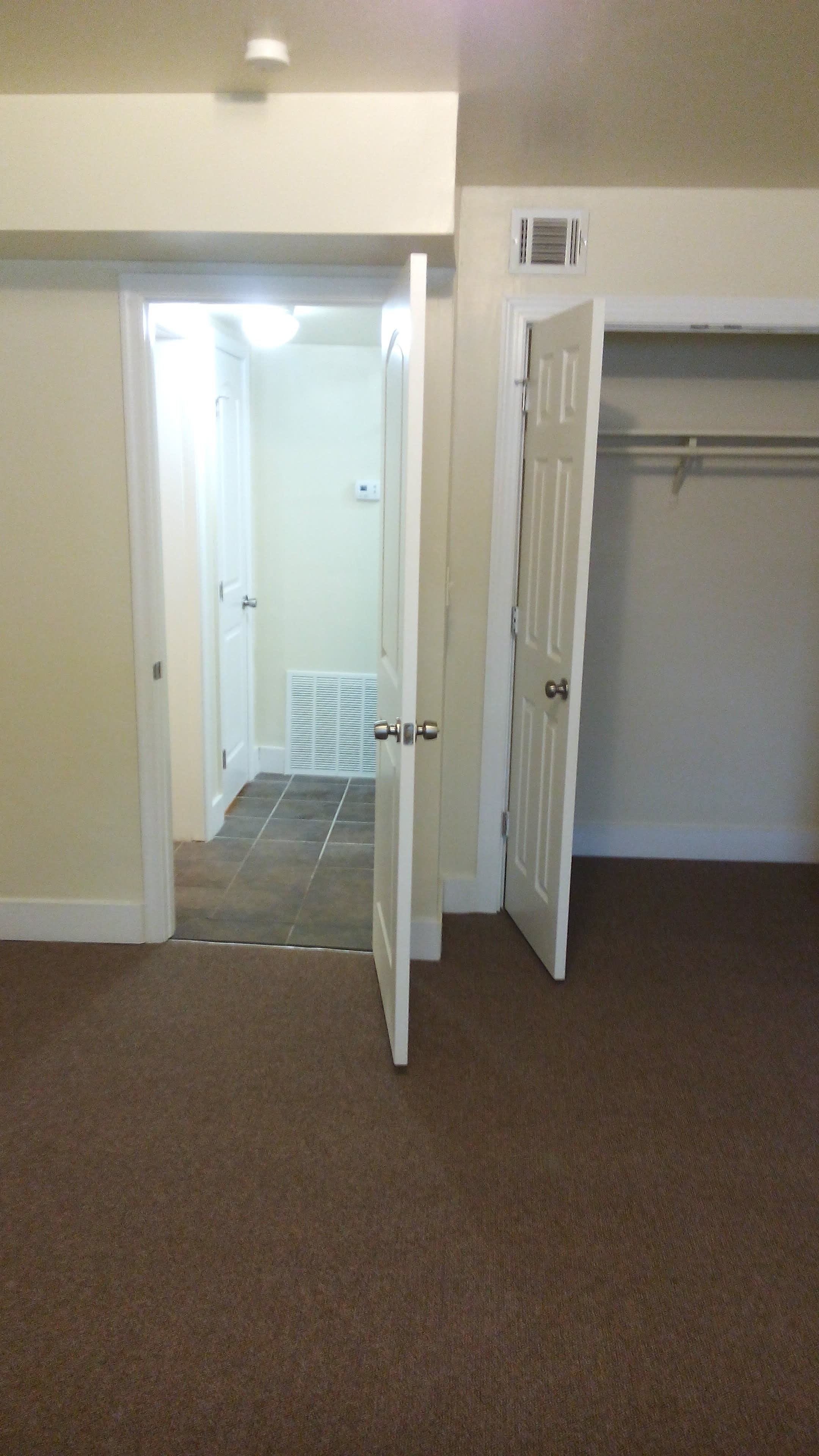 3833 Hamilton St – photo 3