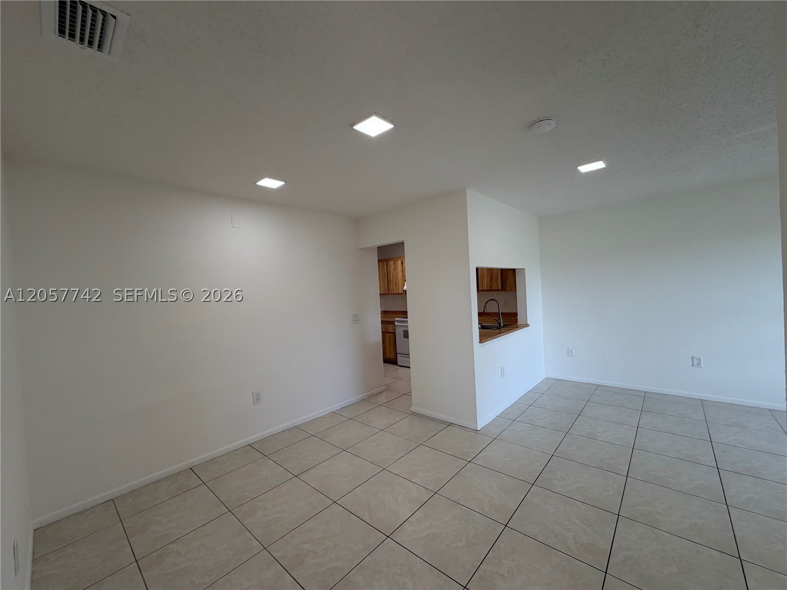 411 NW 100th Pl – photo 4