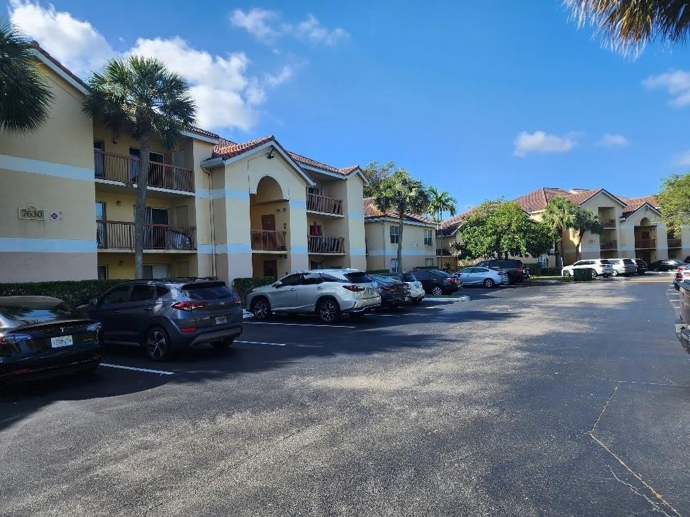 7630 Westwood Drive – photo 2
