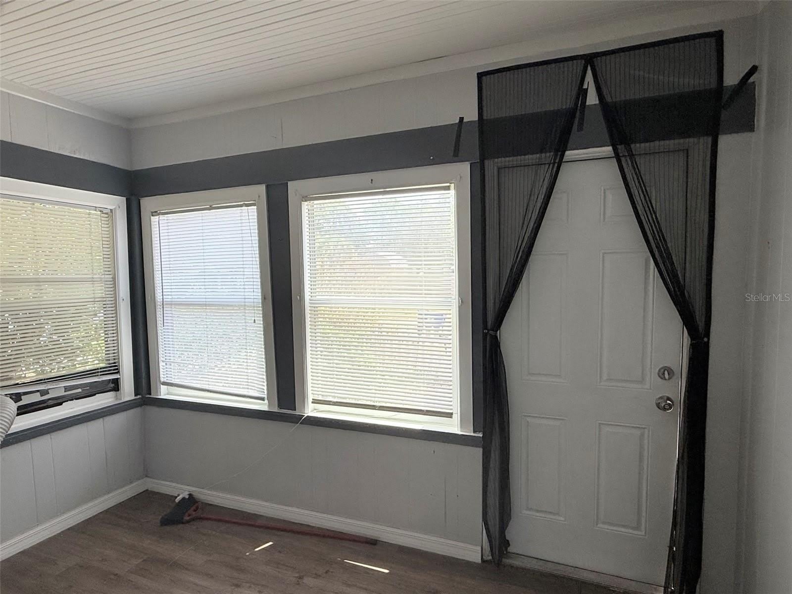 1933 47TH Street S – photo 2