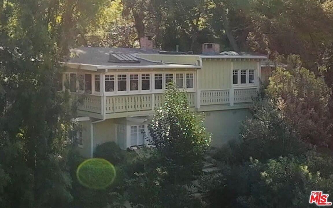 2049 Oakstone Way – photo 2