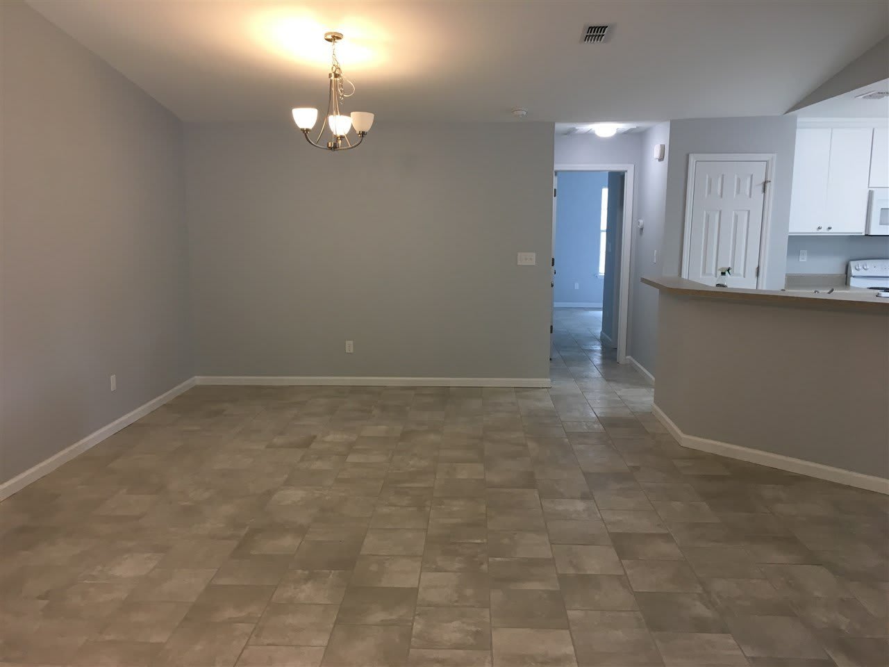 1599 Payne Street – photo 2