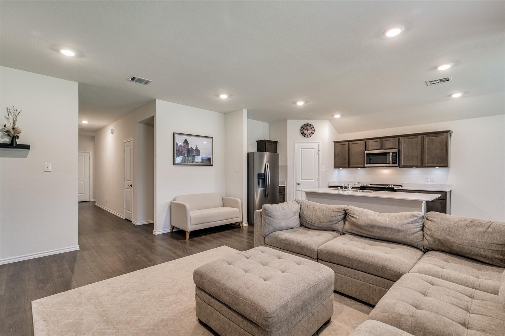 Bright, Open & Efficient—Perfect Home for Modern Living! – photo 3