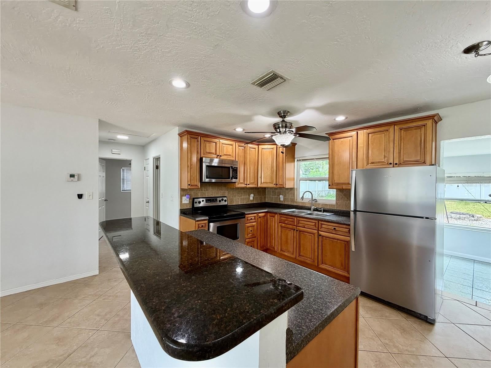 5560 14Th Avenue N – photo 4
