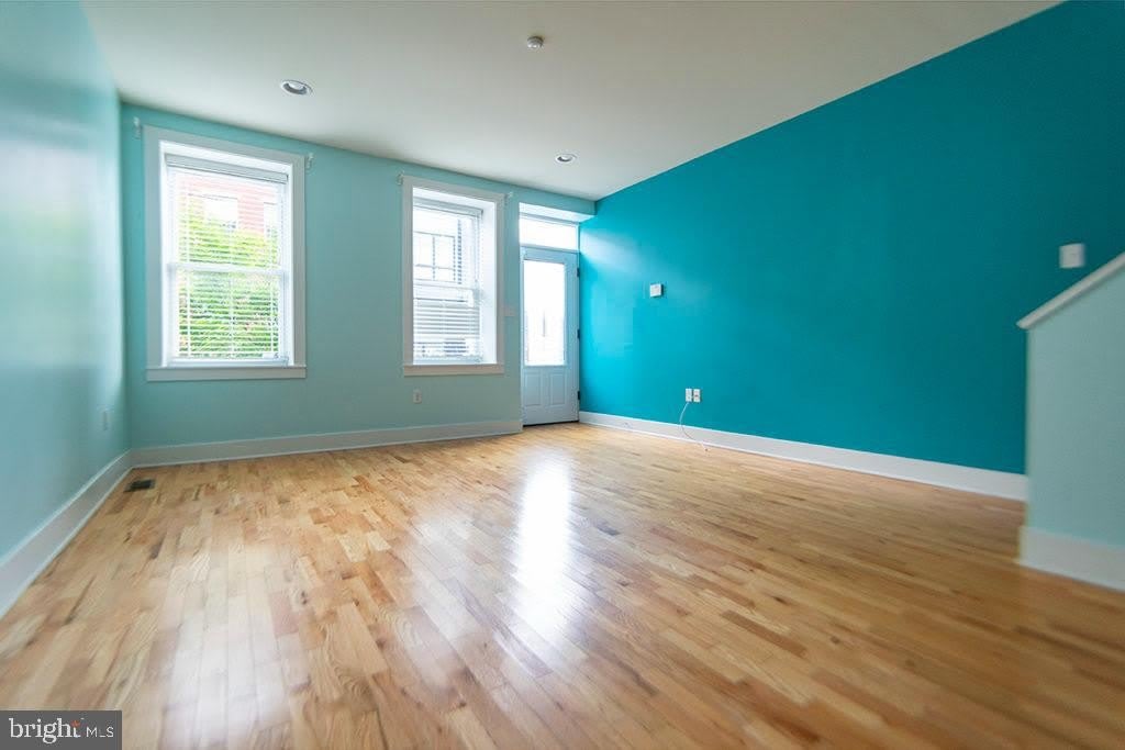2147 ELLSWORTH Street – photo 4