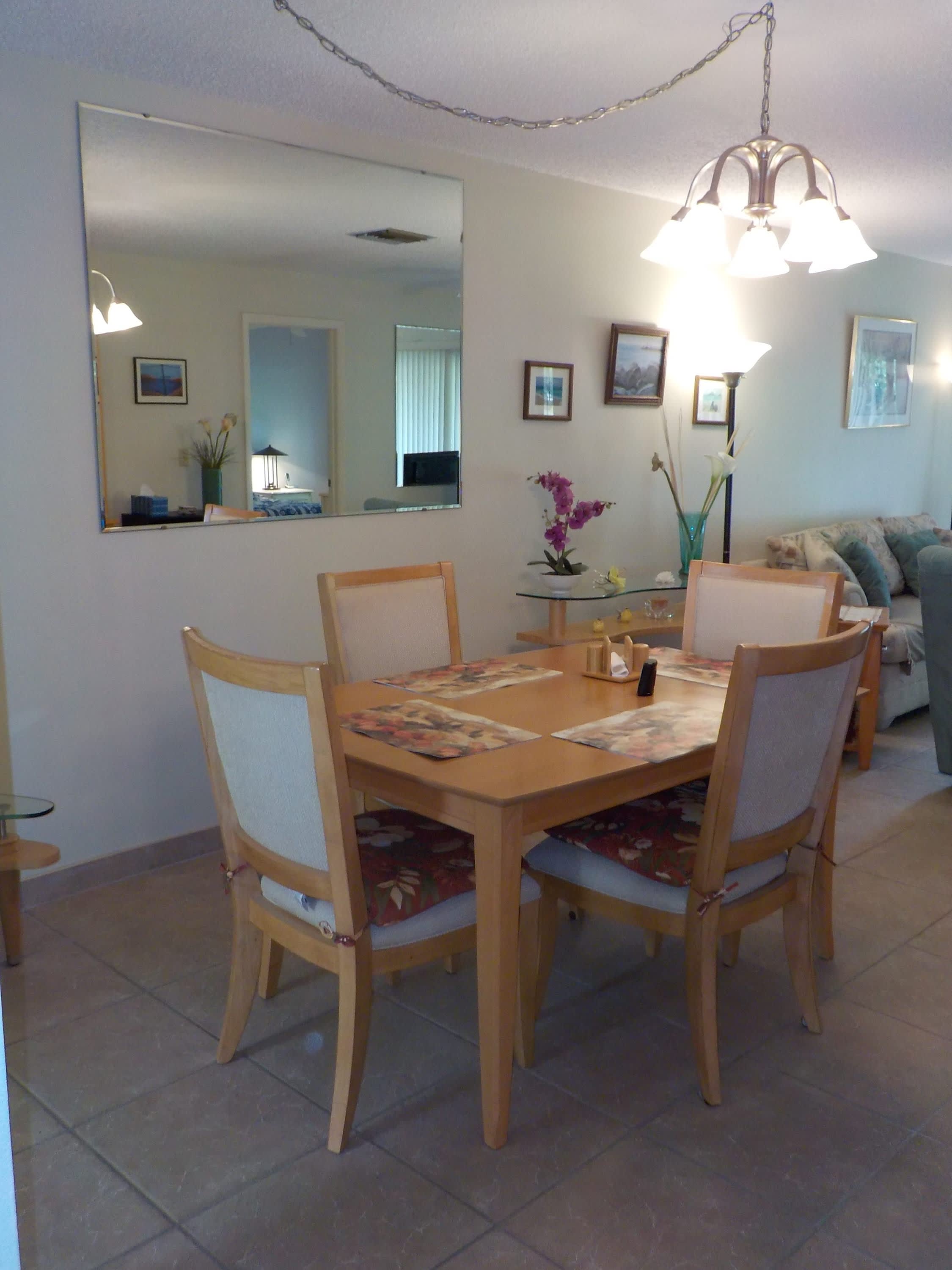 521 Parkdale Mews – photo 2