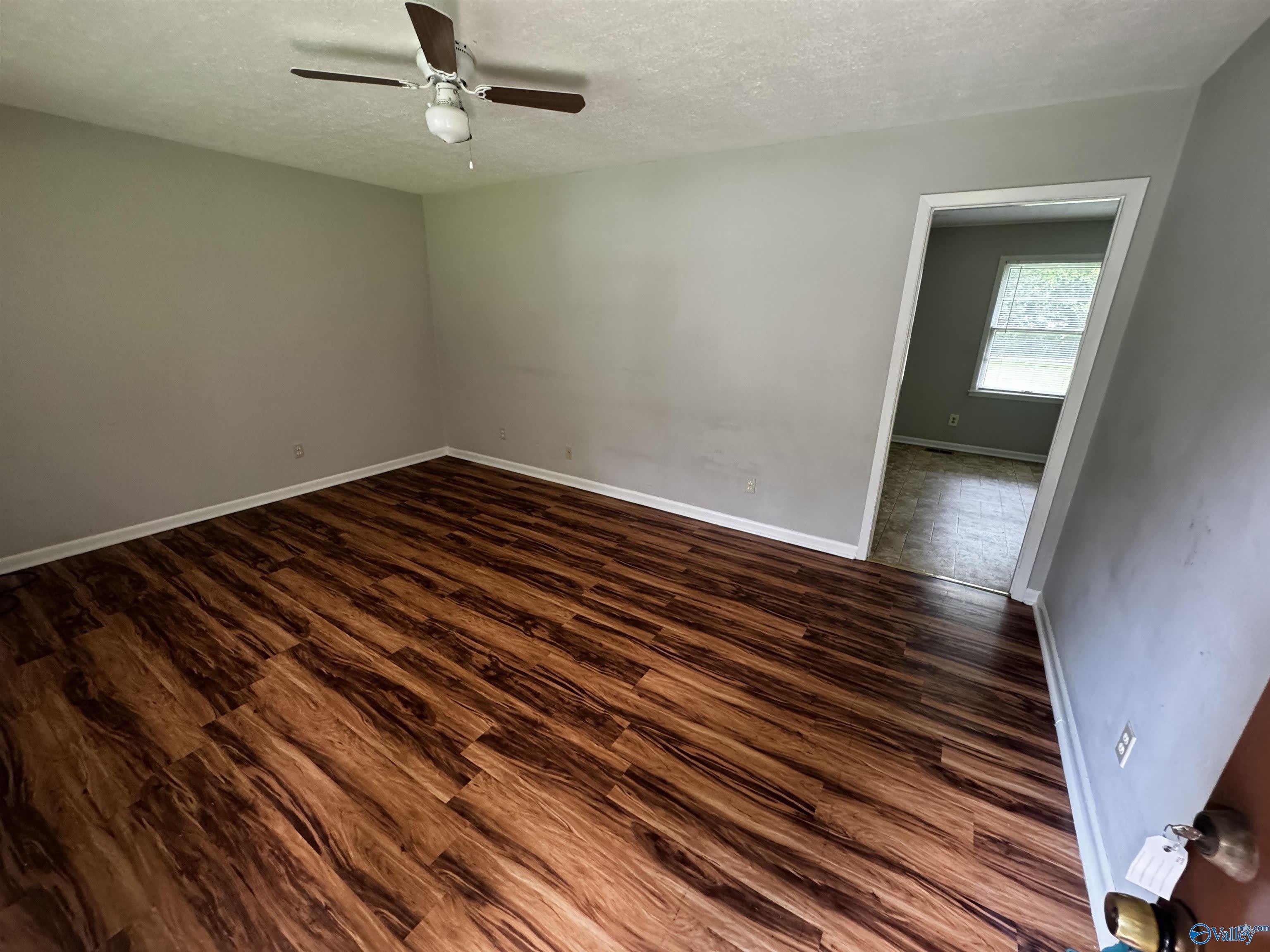 109 Carol Drive – photo 2