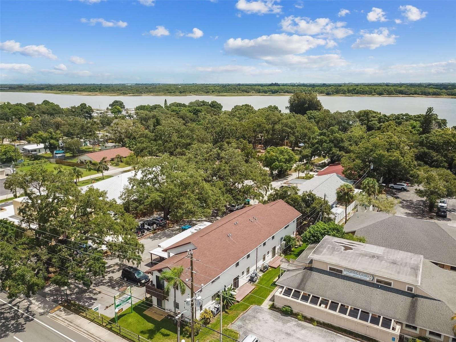 8423 SEMINOLE BLVD – photo 5