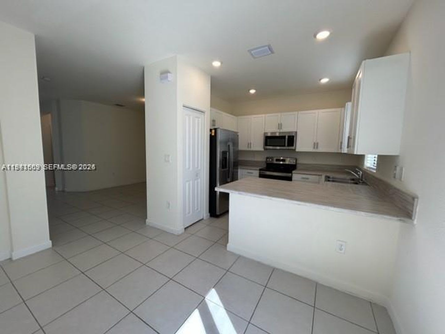 3354 W 112th Street 3354, Hialeah, FL 33018 – photo 1