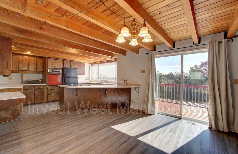16103 NE 33 Avenue – photo 4