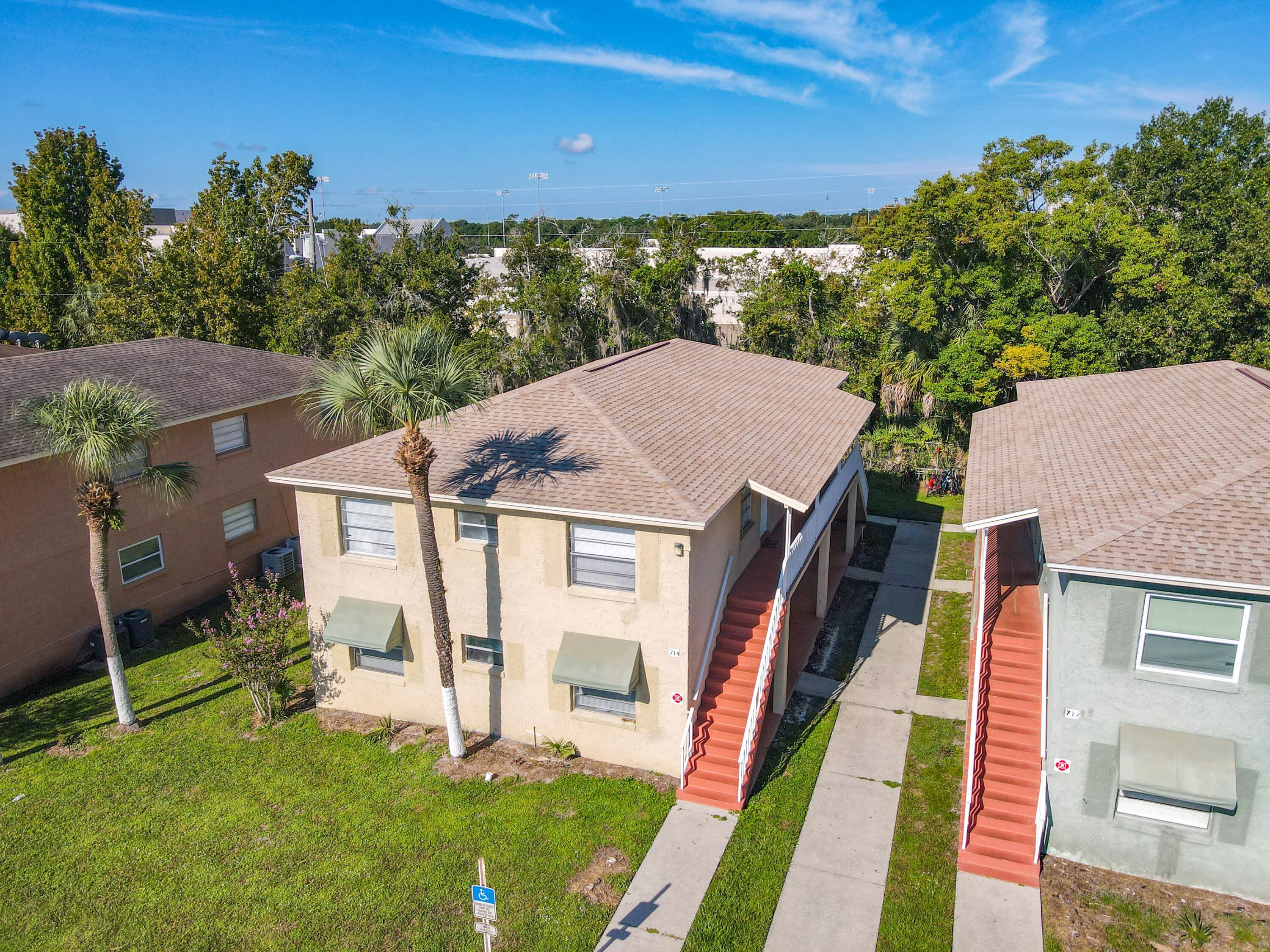 714-4 Michigan Court – photo 4
