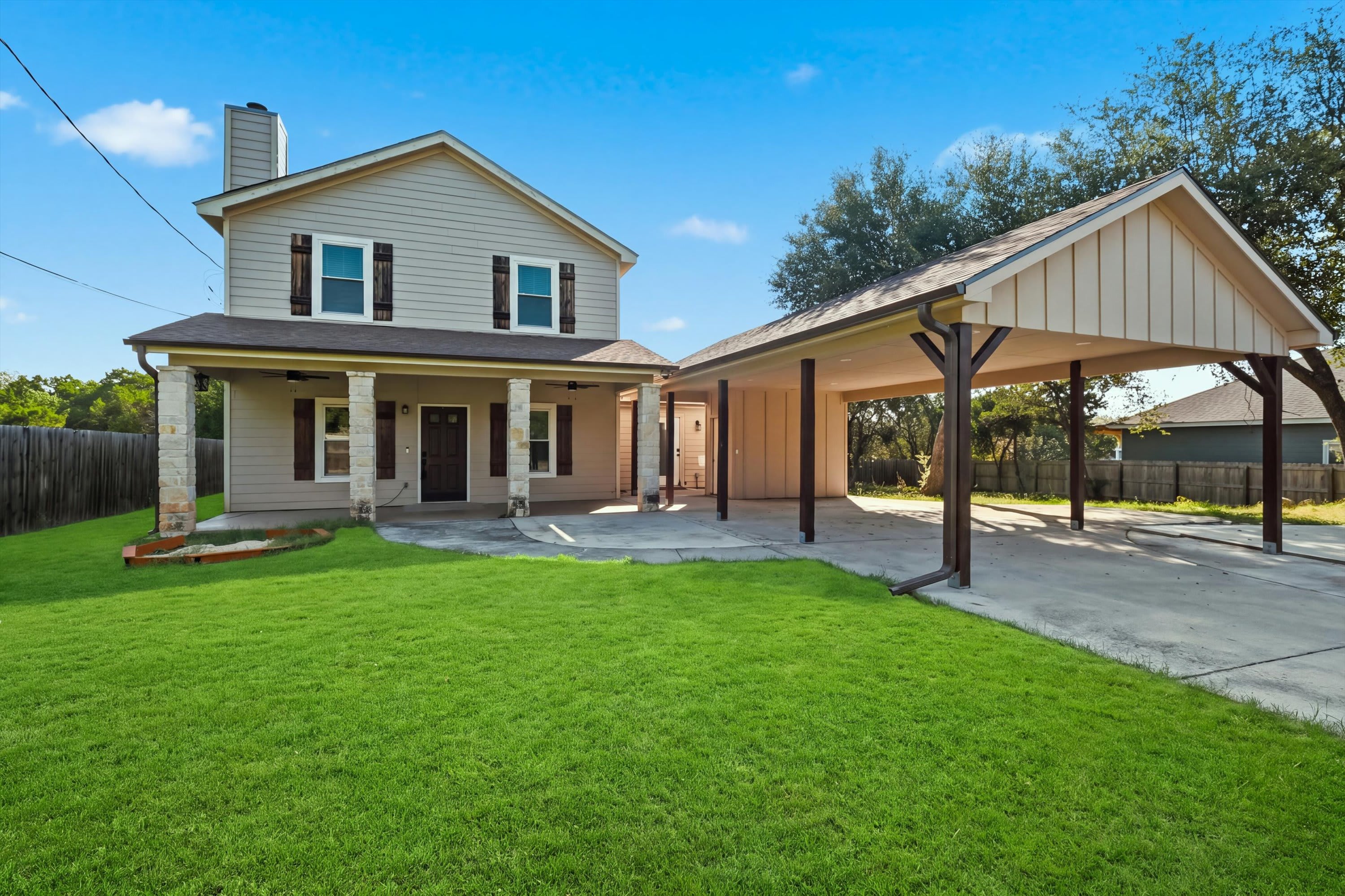 1452 Lakeview Drive – photo 2