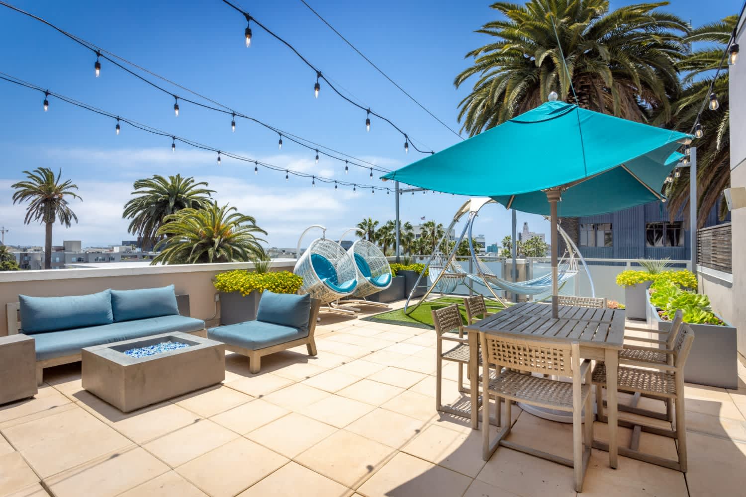 Gibson Santa Monica – photo 1