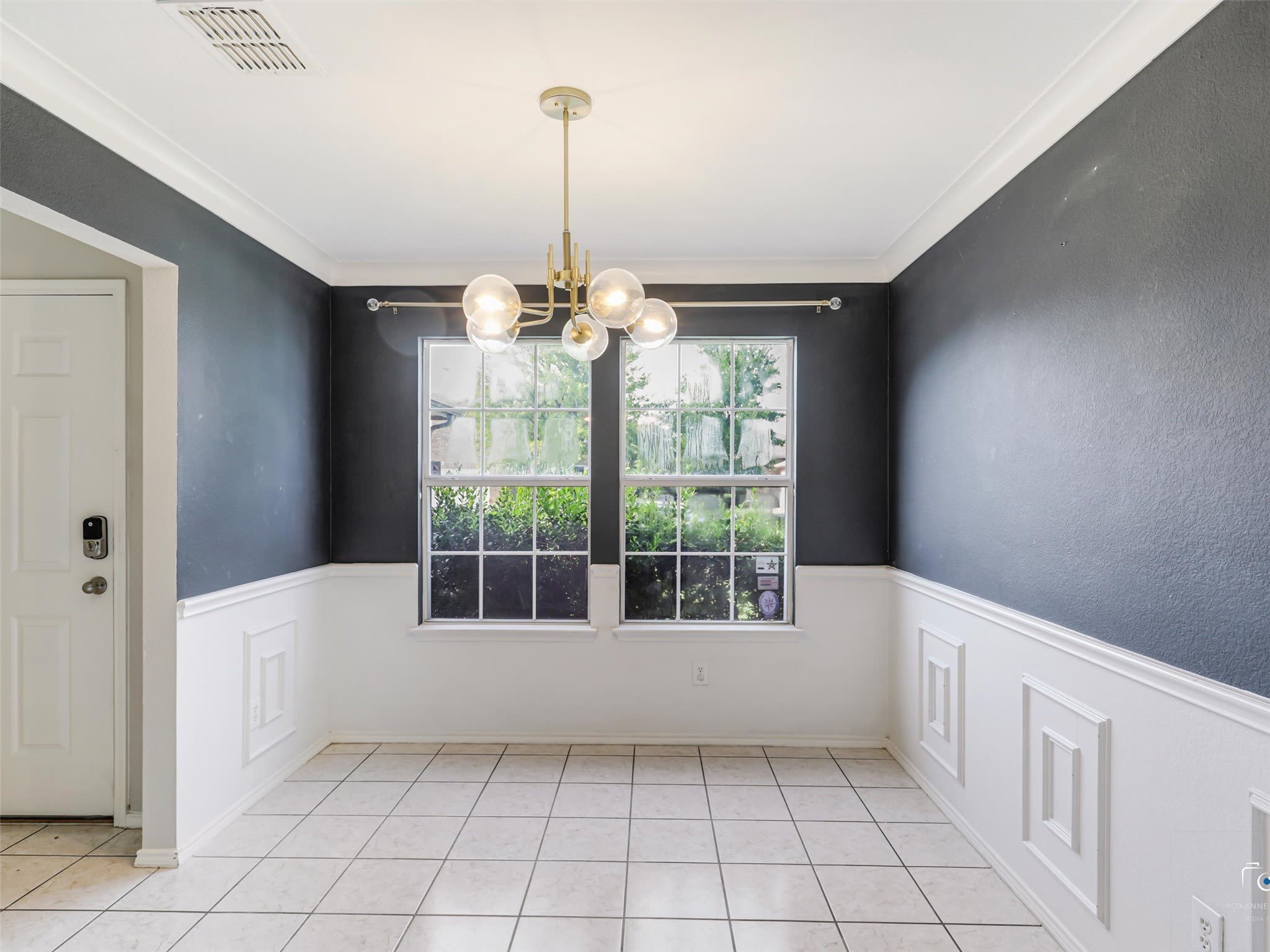 1637 Elm Street – photo 4