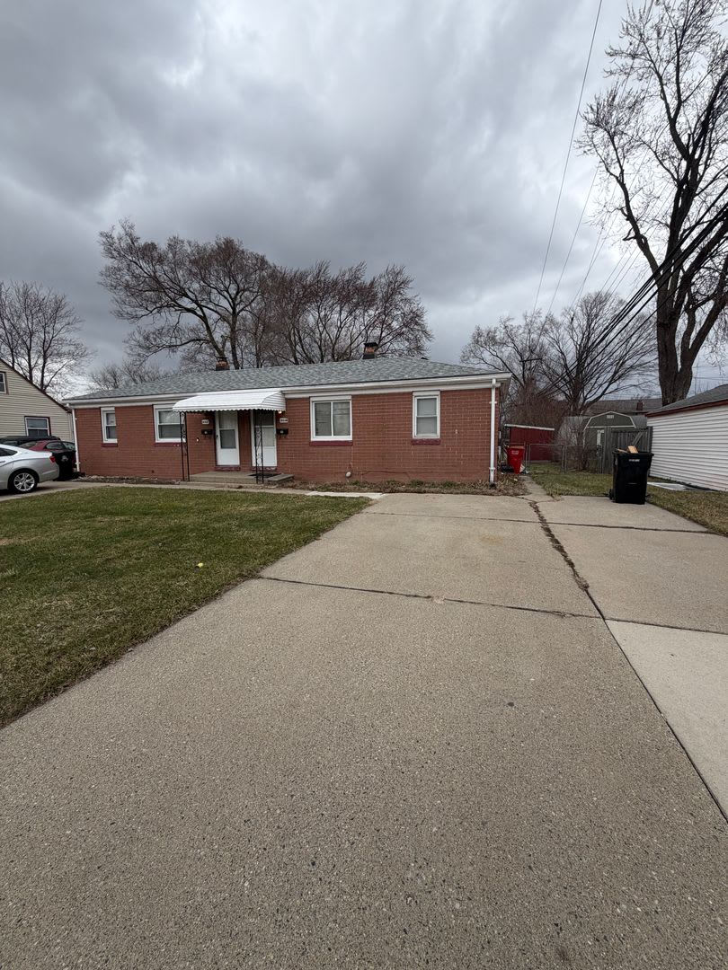18639 Hazelwood Street Roseville, MI 48066 – photo 2