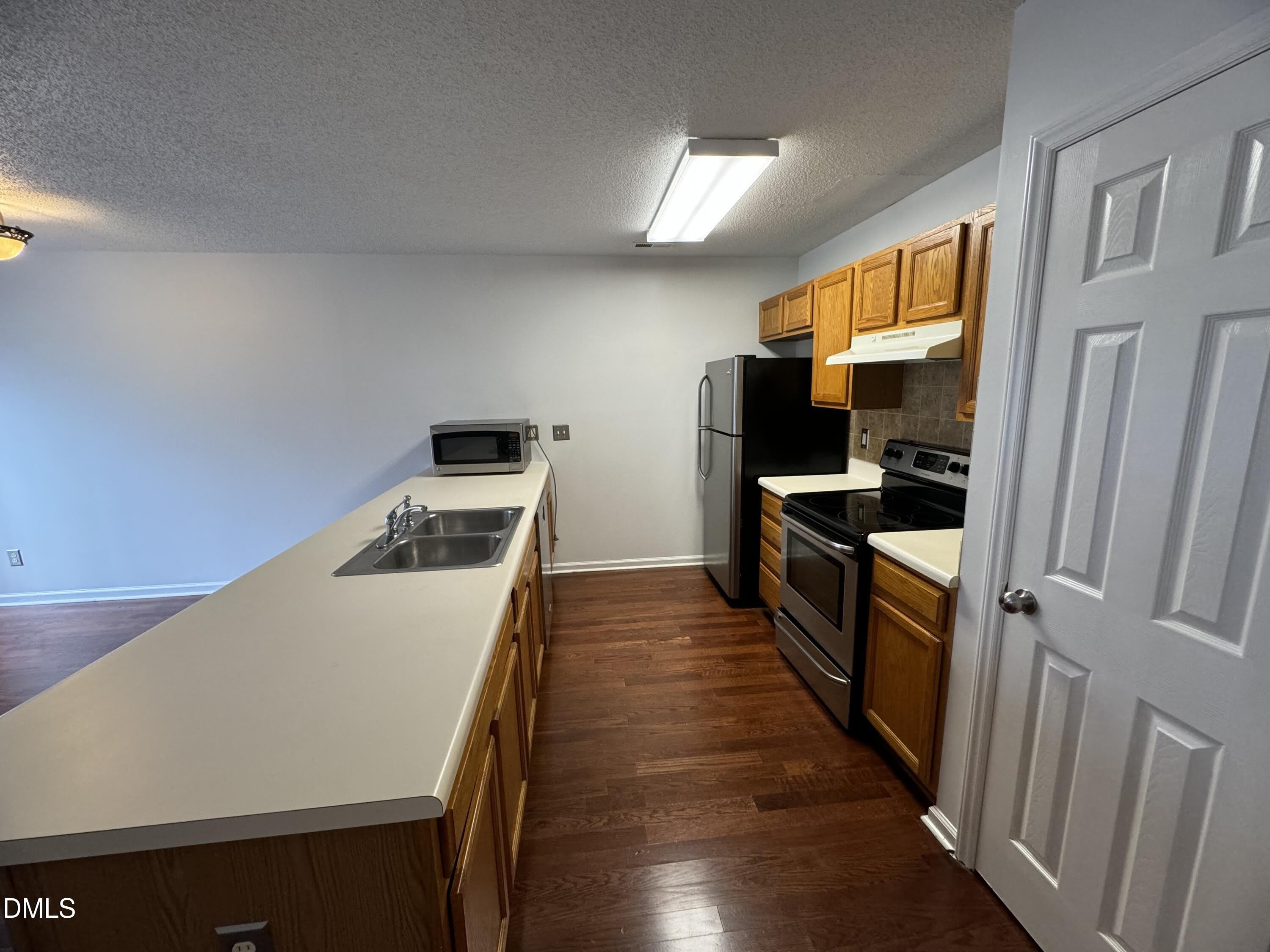 4804 Tanglewood Oaks Street – photo 3